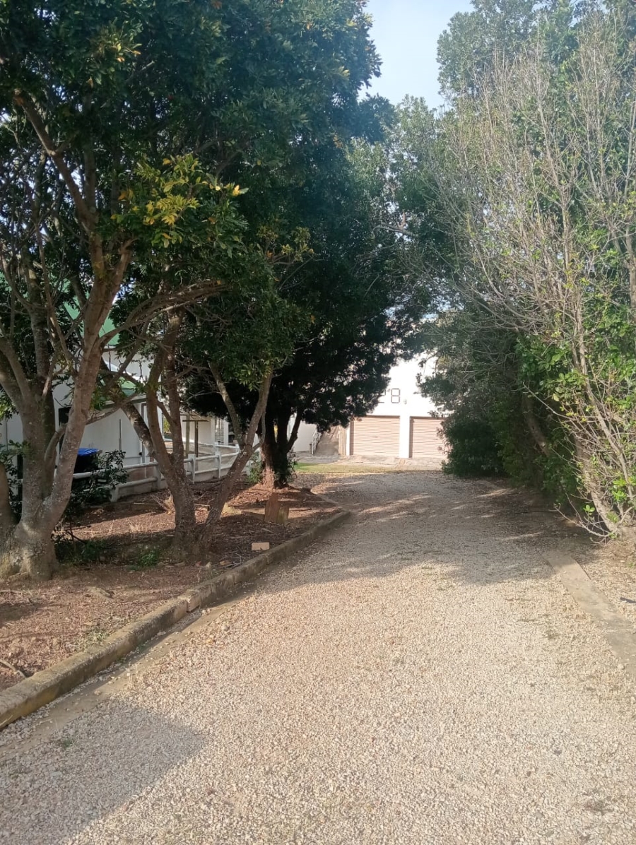 3 Bedroom Property for Sale in Wavecrest Eastern Cape